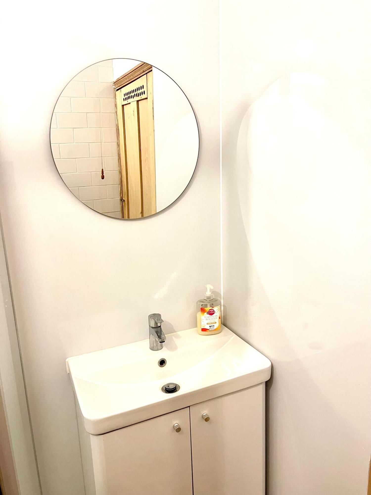 Central London Waterloo - Private Rooms In Shared Apartment Екстер'єр фото