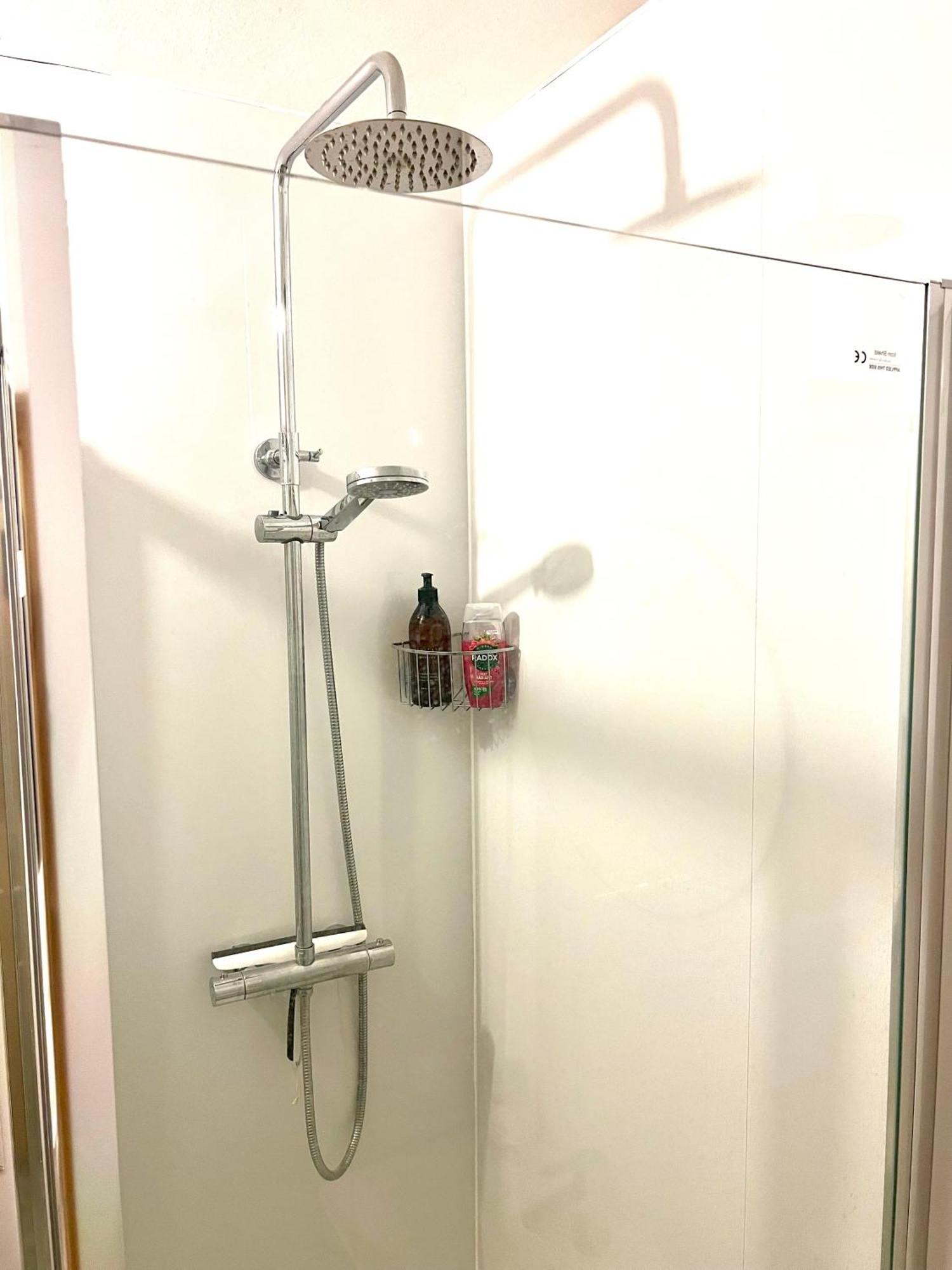 Central London Waterloo - Private Rooms In Shared Apartment Екстер'єр фото